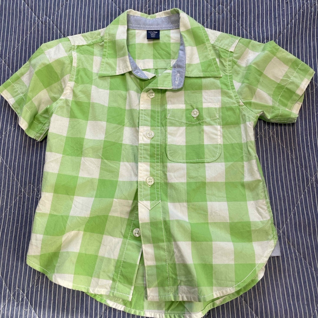 babyGAP(ベビーギャップ)のGAP シャツ95cm キッズ/ベビー/マタニティのキッズ服男の子用(90cm~)(Tシャツ/カットソー)の商品写真