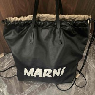 マルニ(Marni)のマルニ　ロゴ　ドローストリング　バイカラー　バックパック　リュック(リュック/バックパック)