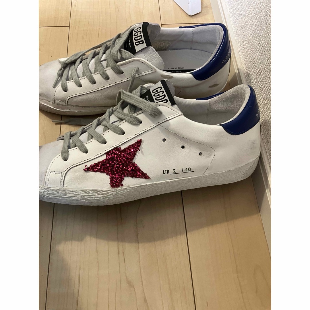 GOLDEN GOOSE(ゴールデングース)の【未使用美品】golden goose  スニーカー エイジング加工　グリッター レディースの靴/シューズ(スニーカー)の商品写真