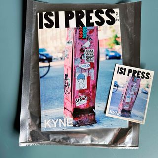 ✴︎kyne isipress vol.2 ステッカー付✴︎(アート/エンタメ)