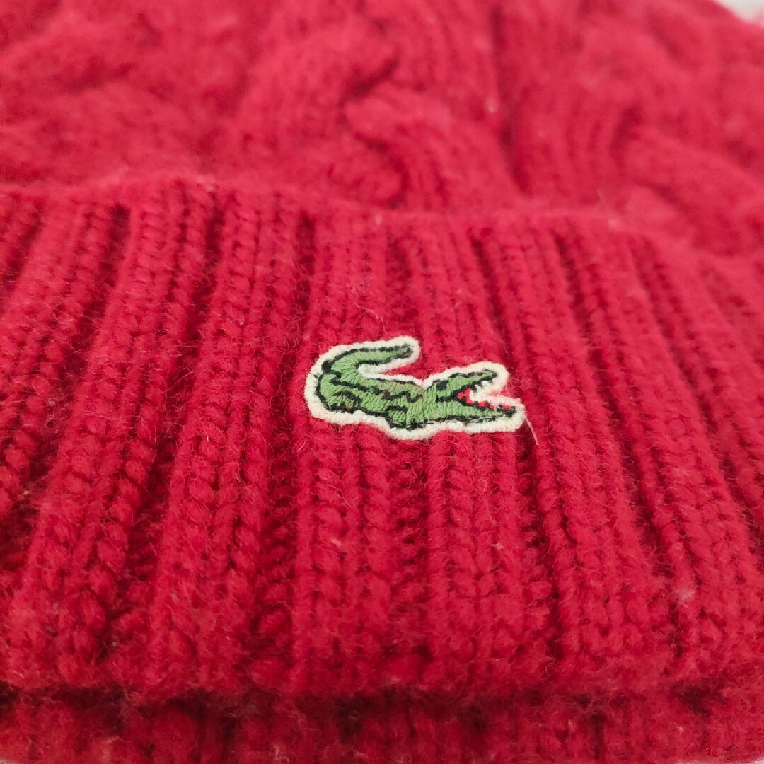 LACOSTE(ラコステ)のLACOSTE ラコステ　ニットキャップ　赤　美品 メンズの帽子(ニット帽/ビーニー)の商品写真