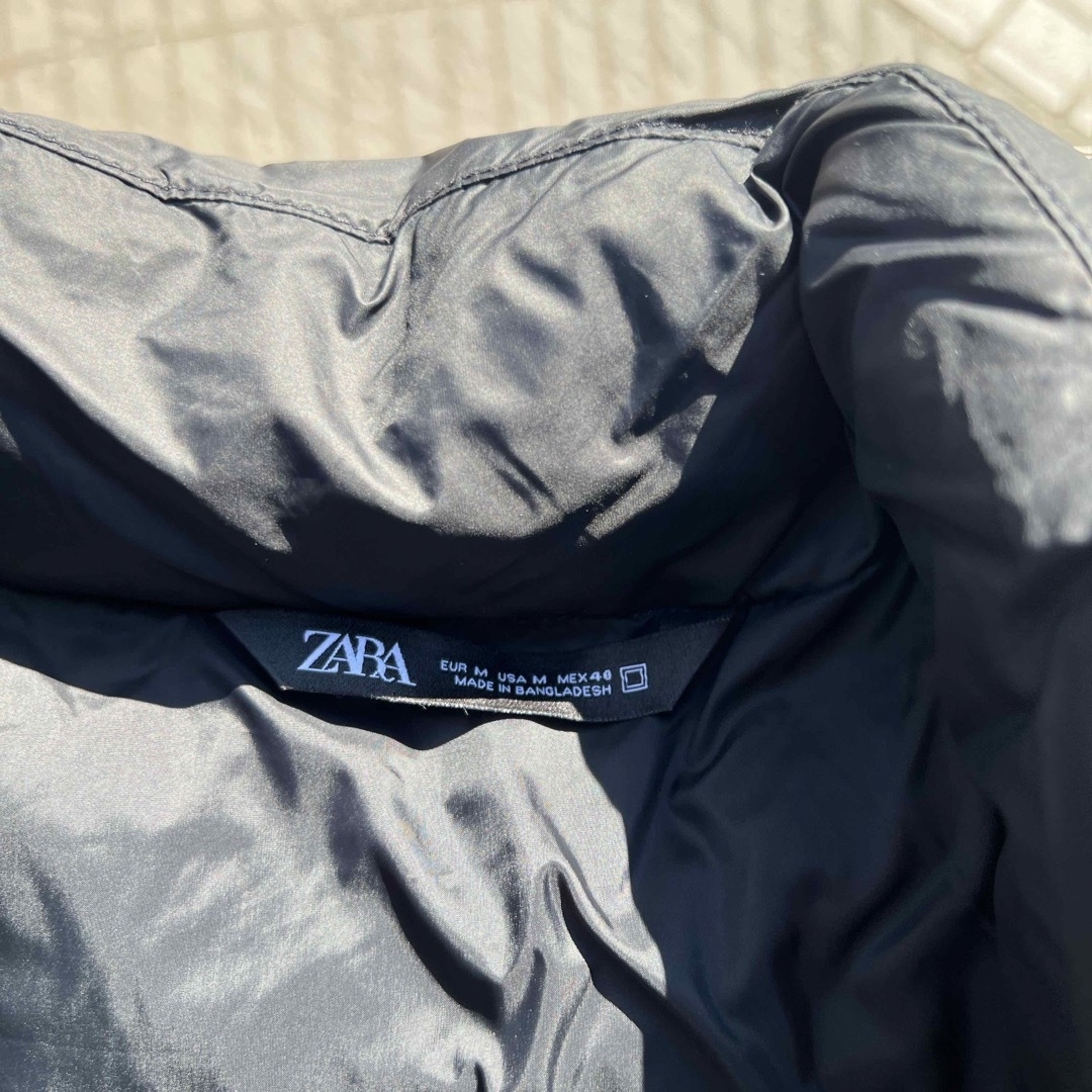 ZARA(ザラ)のザラダウンベスト メンズのジャケット/アウター(ダウンベスト)の商品写真