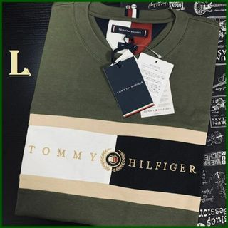 トミーヒルフィガー(TOMMY HILFIGER)の国内正規品 ICON INSERT TEE ロゴ刺繍　カーキ　Lサイズ(Tシャツ/カットソー(半袖/袖なし))