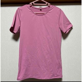 ユニクロ(UNIQLO)のUNIQLO トップス　シャツ(Tシャツ(半袖/袖なし))