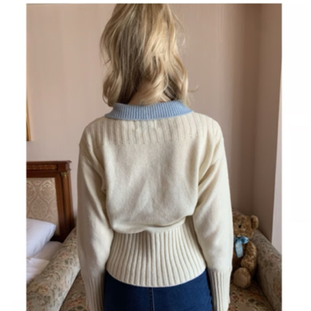 épine(エピヌ)のgold botton knit cardigan ivory (epine) レディースのトップス(カーディガン)の商品写真