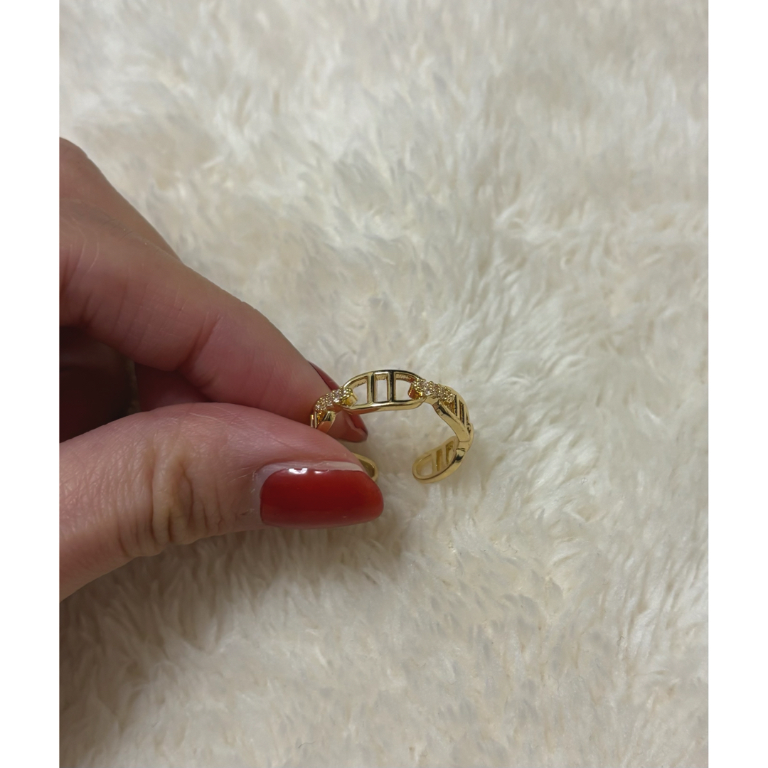 ゴールド　リング　 レディースのアクセサリー(リング(指輪))の商品写真