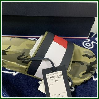 トミーヒルフィガー(TOMMY HILFIGER)のRUBBER TH FLAG CAMO POOL SLIDE 26.0cm(サンダル)