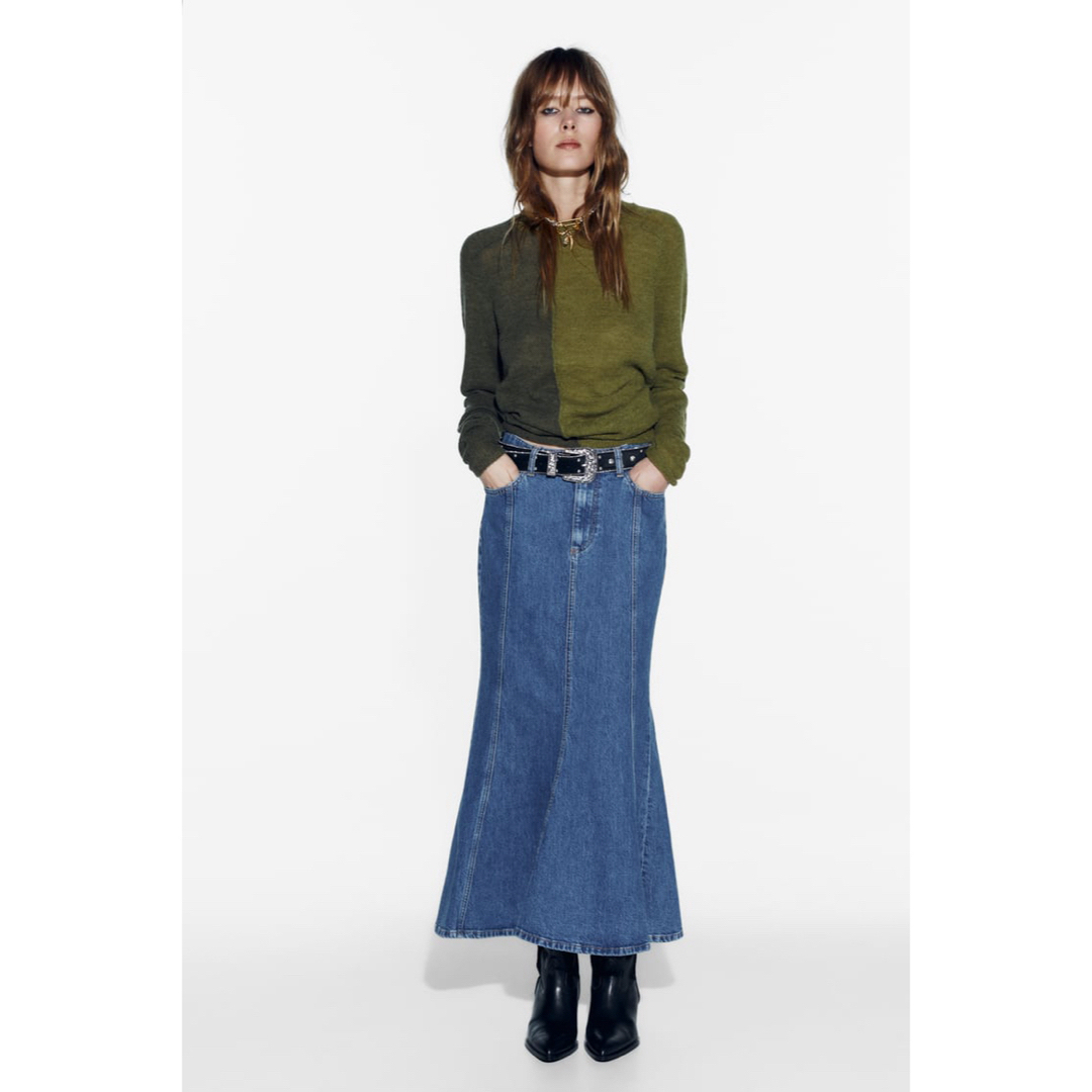 ZARA(ザラ)のザラ　ミッドライズ　デニムミディスカート レディースのスカート(ロングスカート)の商品写真