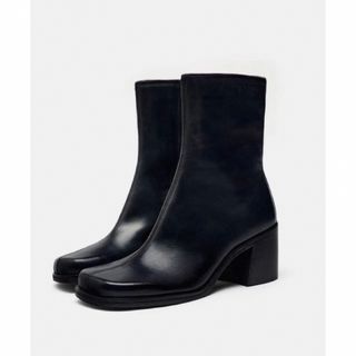 ザラ(ZARA)の新品 ZARA ザラ レザーヒールショートブーツ ブラック40 (ブーツ)