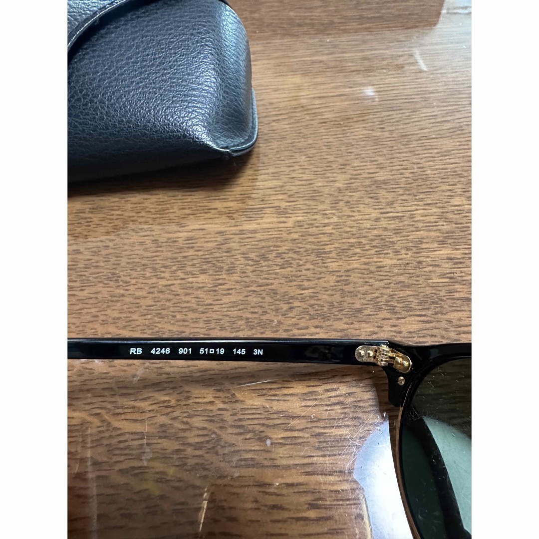 Ray-Ban(レイバン)のレイバン　サングラス　RB4246 901 51▫︎19 145 3N レディースのファッション小物(サングラス/メガネ)の商品写真