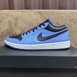 ジョーダン(Jordan Brand（NIKE）)の【希少サイズ30㎝】AIR JORDAN1LOW UNIVERSITY BLUE(スニーカー)