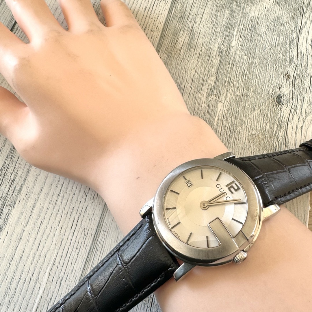 Gucci(グッチ)の【希少】グッチ GUCCI 腕時計 101J シルバー ホワイト メンズの時計(腕時計(アナログ))の商品写真