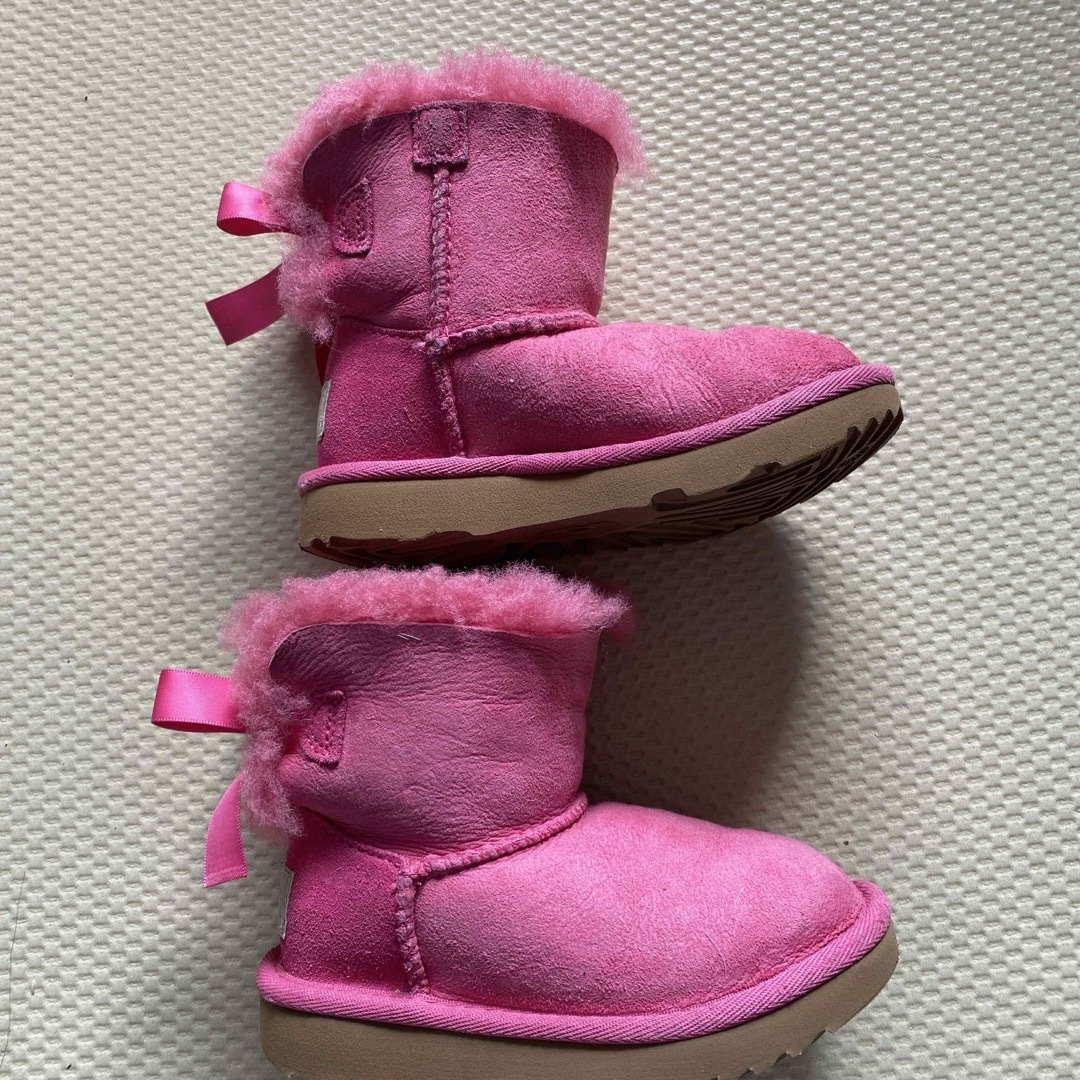 UGG(アグ)のトドラーugg ブーツ　クリーニング済　15㎝ キッズ/ベビー/マタニティのキッズ靴/シューズ(15cm~)(ブーツ)の商品写真