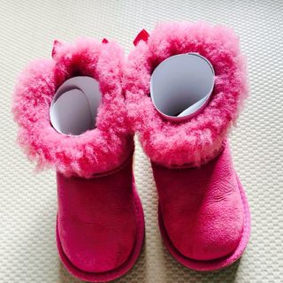 アグ 子供靴/キッズシューズ（ピンク/桃色系）の通販 100点以上 | UGG