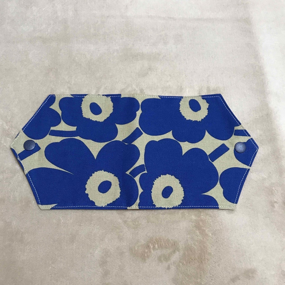 marimekko(マリメッコ)の【専用】マリメッコ   生地　ハンドメイド　2023夏カラー　ポーチ ハンドメイドのファッション小物(ポーチ)の商品写真