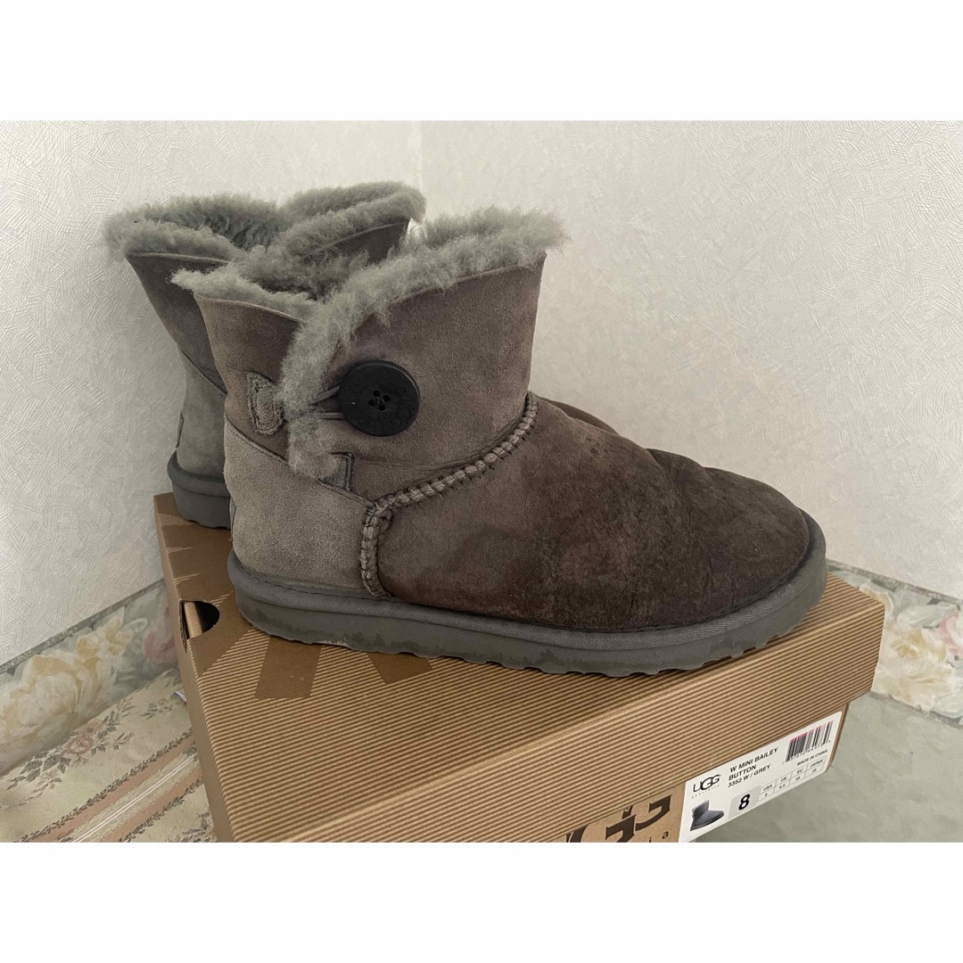 UGG(アグ)のUGG アグムートンブーツ レディースの靴/シューズ(ブーツ)の商品写真