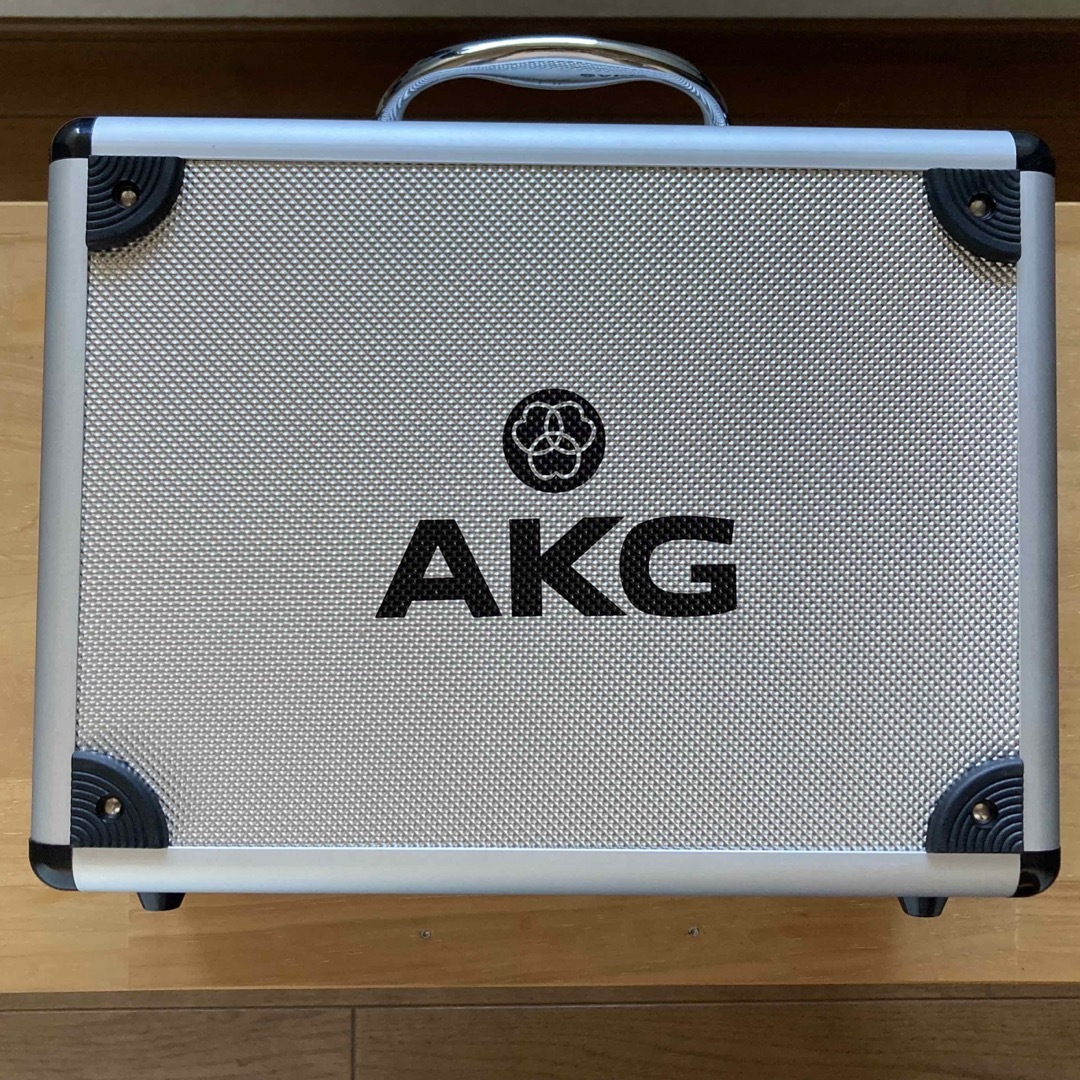 AKG(アーカーゲー)のAKG コンデンサーマイク C414 XL ⅠⅠ 楽器のレコーディング/PA機器(マイク)の商品写真