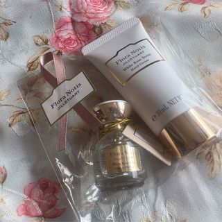 JILLSTUART - Flora Notis JILLSTUART オードパルファム&ハンドクリーム