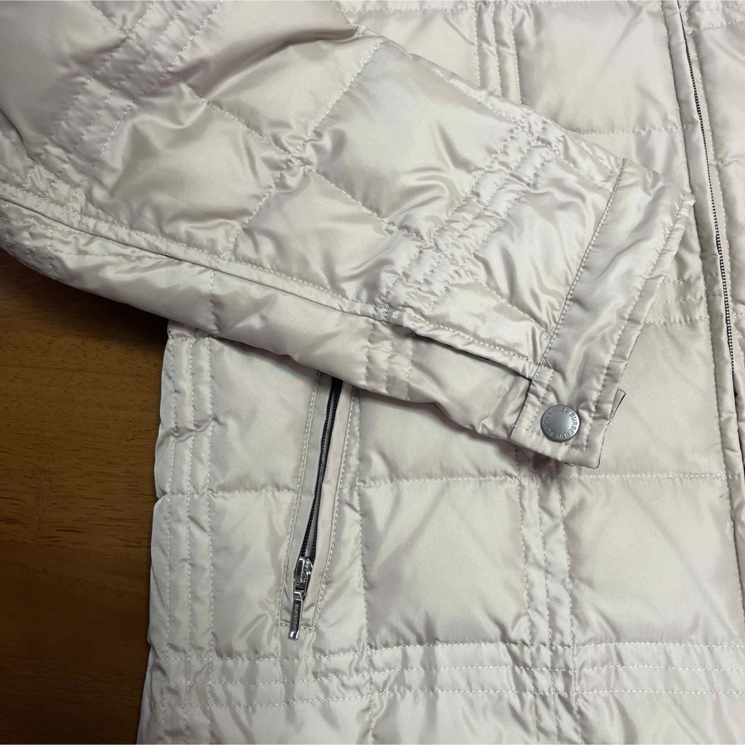 バーバリー　ダウンジャケット　M メンズのジャケット/アウター(ダウンジャケット)の商品写真