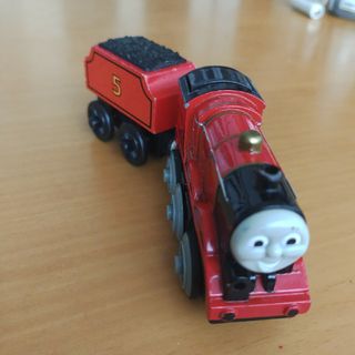 トーマス木製レールシリーズ　電動　ジェームス