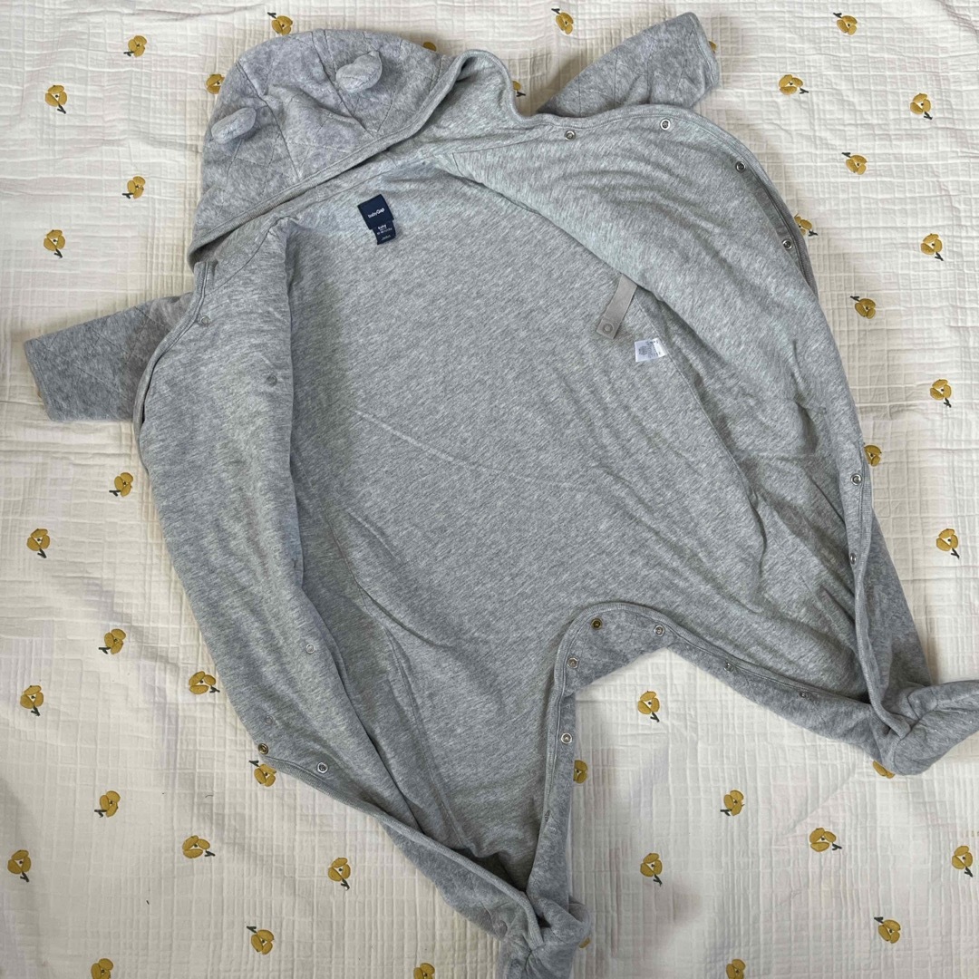 babyGAP(ベビーギャップ)のbaby Gap くま耳　カバーオール　ジャンプスーツ　80 キッズ/ベビー/マタニティのベビー服(~85cm)(カバーオール)の商品写真