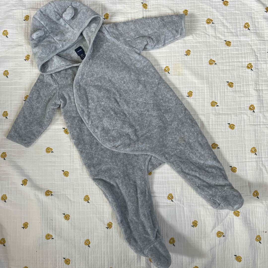 babyGAP(ベビーギャップ)のbaby Gap くま耳　カバーオール　ジャンプスーツ　80 キッズ/ベビー/マタニティのベビー服(~85cm)(カバーオール)の商品写真