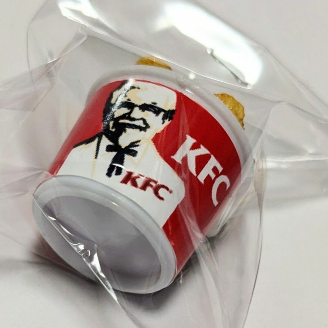 ミニチュア★ケンタッキーフライドチキン★KFC★リカちゃんに★ドールハウスに★ エンタメ/ホビーのコレクション(その他)の商品写真