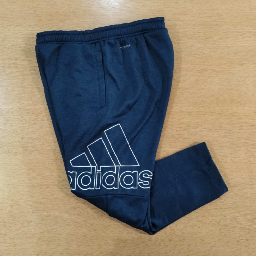 adidas(アディダス)のadidas  キッズパンツ (size140) キッズ/ベビー/マタニティのキッズ服男の子用(90cm~)(パンツ/スパッツ)の商品写真