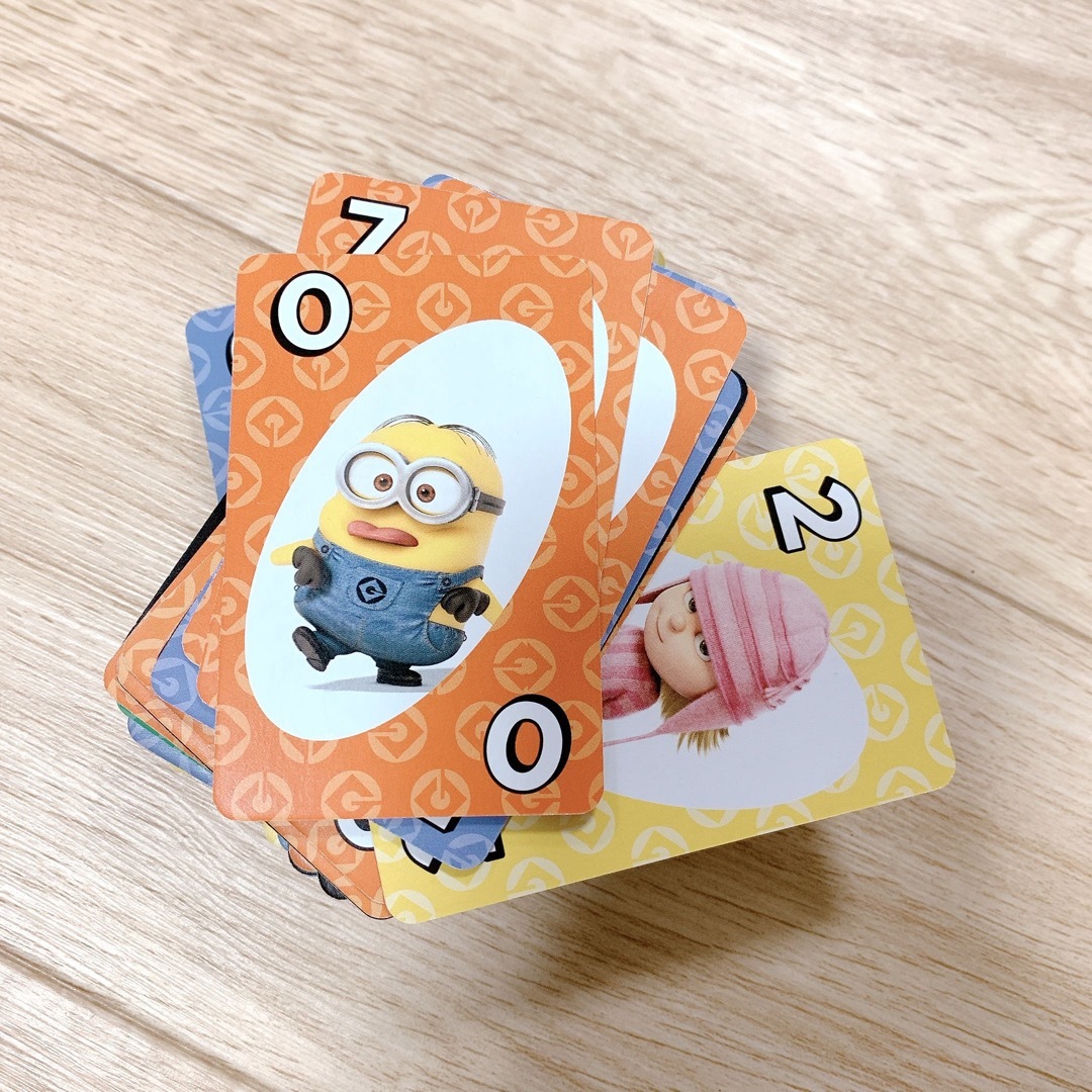 UNO(ウーノ)のミニオン UNOカードゲーム エンタメ/ホビーのテーブルゲーム/ホビー(トランプ/UNO)の商品写真