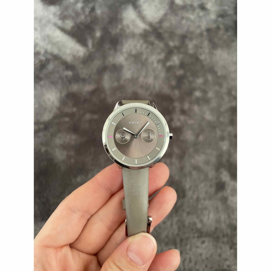 Furla(フルラ)のフルラ　腕時計　グレージュ レディースのファッション小物(腕時計)の商品写真