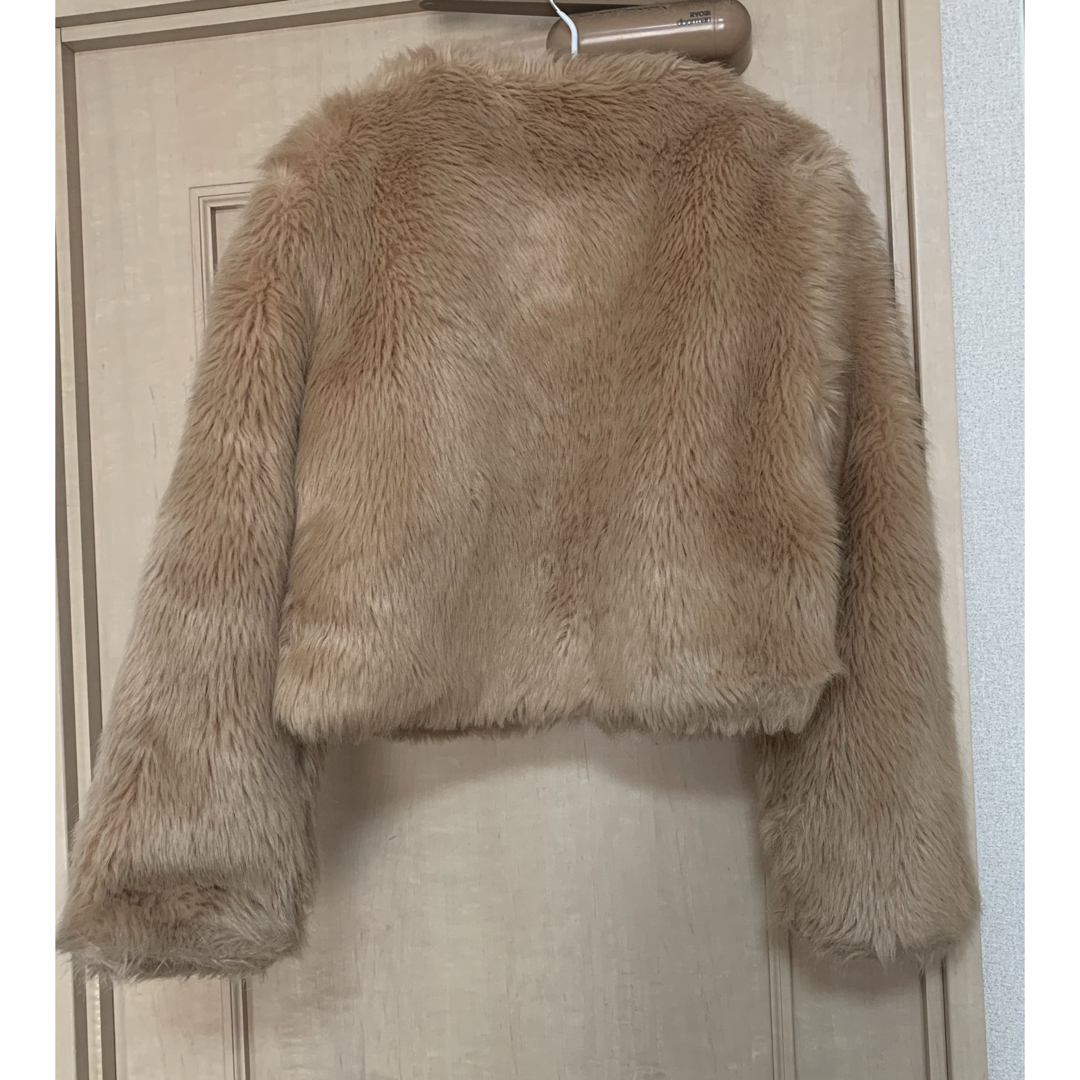 Ameri VINTAGE(アメリヴィンテージ)の美品 AMERI COLORFUL ECO FUR COAT 税込23,320円 レディースのジャケット/アウター(毛皮/ファーコート)の商品写真