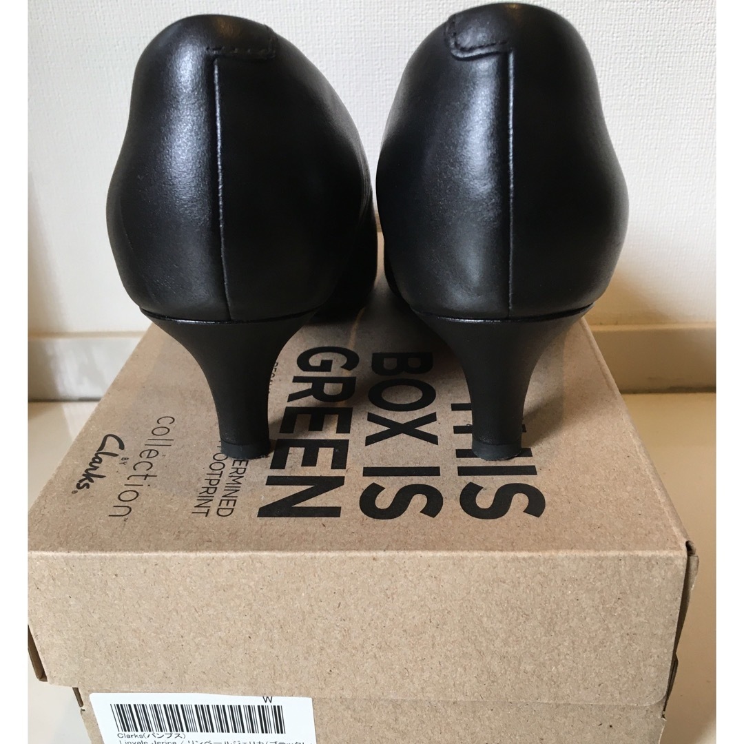 Clarks(クラークス)の中古美品　女性Clarks　パンプス　黒　サイズuk51/2（24.5cm) レディースの靴/シューズ(ハイヒール/パンプス)の商品写真