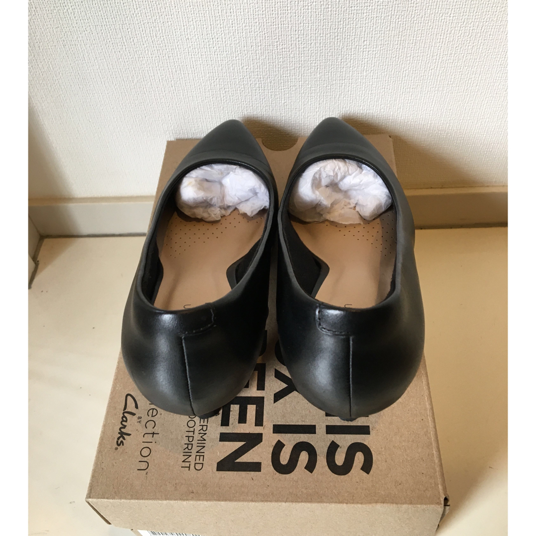 Clarks(クラークス)の中古美品　女性Clarks　パンプス　黒　サイズuk51/2（24.5cm) レディースの靴/シューズ(ハイヒール/パンプス)の商品写真