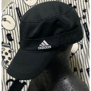 アディダス(adidas)の珍しいワークデザインキャップ[adidas アディダス]黒色スナップバック　黒色(キャップ)