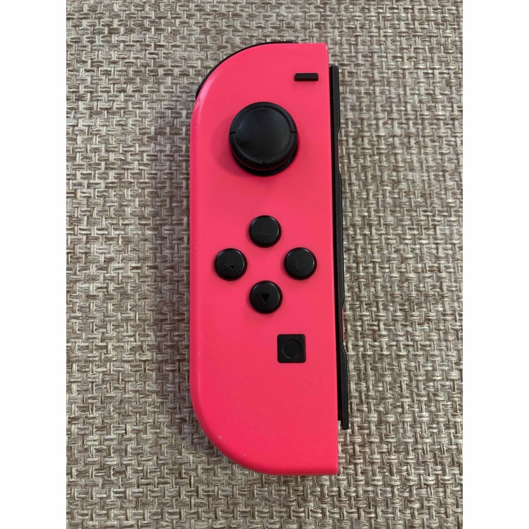 Nintendo Switch(ニンテンドースイッチ)のジャンク品 Nintendo Switch ジョイコン ピンク エンタメ/ホビーのゲームソフト/ゲーム機本体(その他)の商品写真