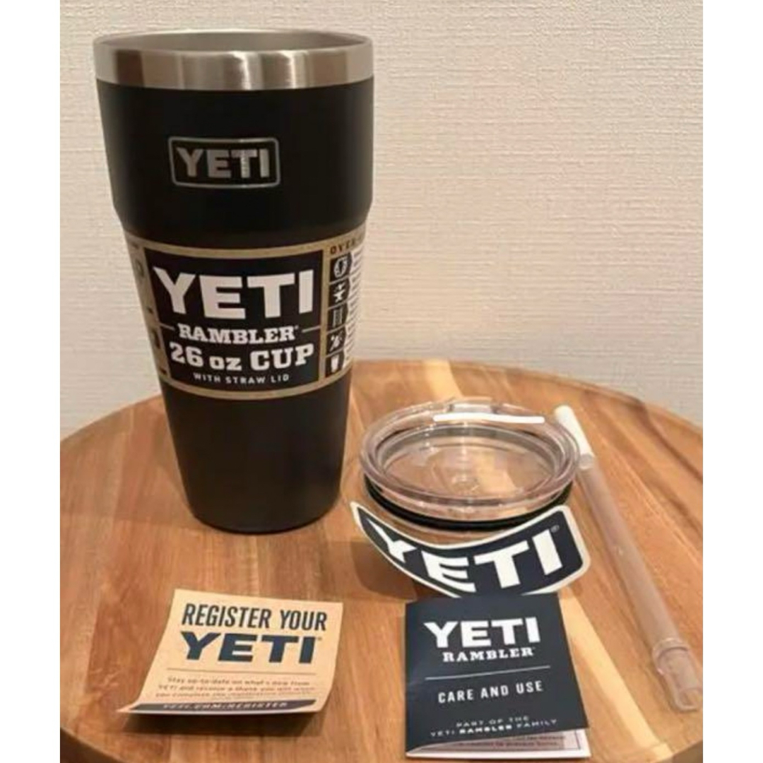 YETI(イエティ)のYETI ストロー付きタンブラー26oz ランブラー インテリア/住まい/日用品のキッチン/食器(タンブラー)の商品写真