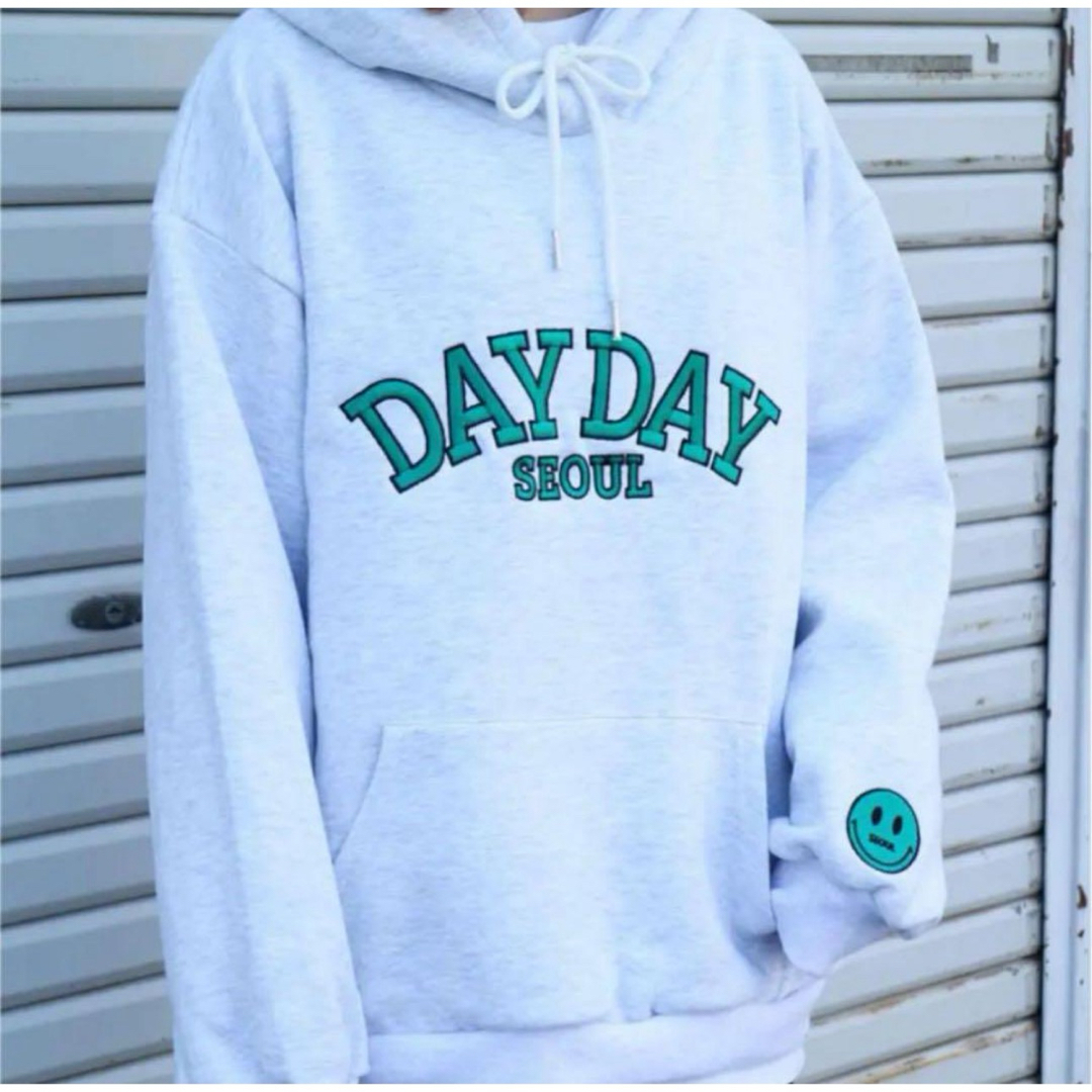 DAYDAYSEOUL パーカー