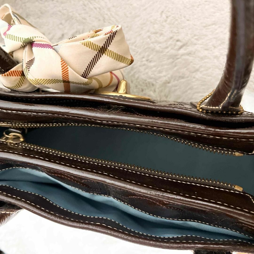 COACH(コーチ)の美品✨COACH コーチハンドバッグトートバッグブラウン茶カラーチェックスカーフ レディースのバッグ(トートバッグ)の商品写真