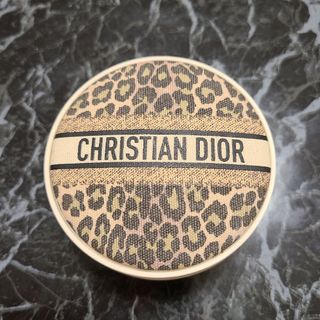 クリスチャンディオール(Christian Dior)のディオールスキンフォーエバークッションパウダーローズ ミッツァエディション(フェイスパウダー)