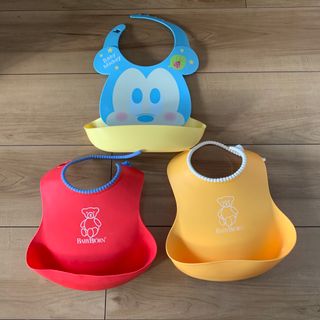 ベビービョルン(BABYBJORN)のベビービョルン　ミッキー　スタイ  お食事エプロン　3点セット(お食事エプロン)