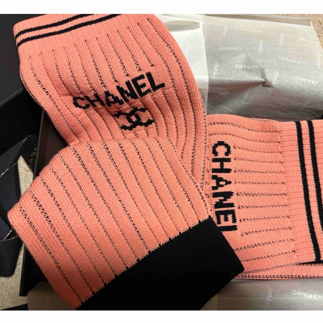 CHANEL(シャネル)のCHANEL ゲートル　新品　24C レディースのレッグウェア(レッグウォーマー)の商品写真