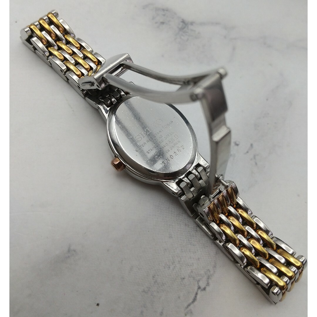 SEIKO(セイコー)のセイコー エクセリーヌ ソーラー 現行販売品 美品 10Pダイヤモンド レディースのファッション小物(腕時計)の商品写真
