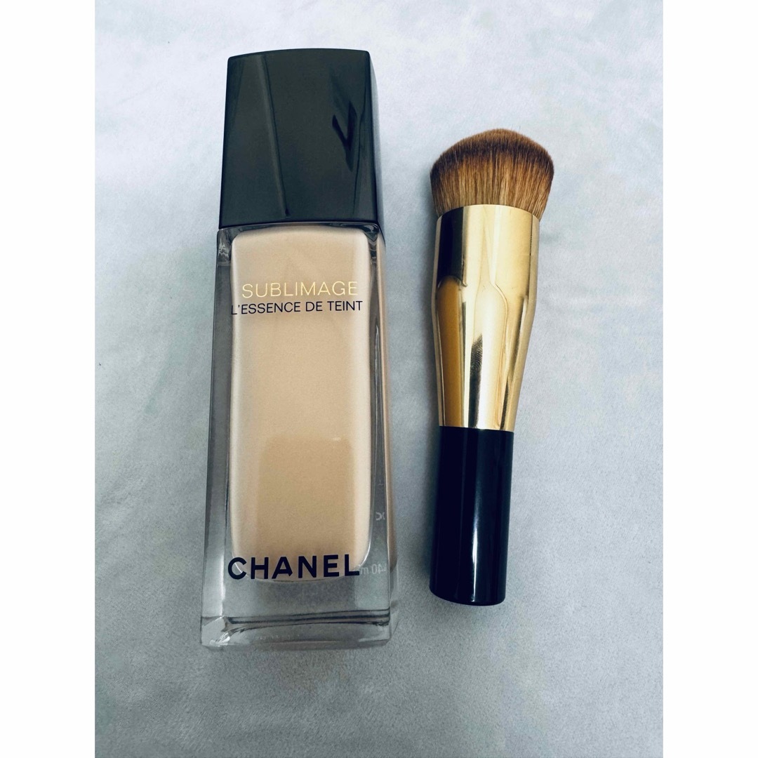 CHANEL(シャネル)のサブリマージュ　レサンス　ドゥ　タン　シャネル　リキッドファンデーション　B10 コスメ/美容のベースメイク/化粧品(ファンデーション)の商品写真