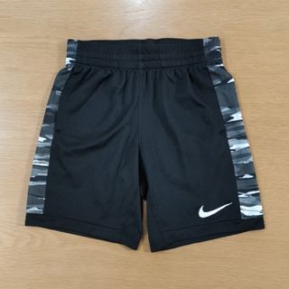 ナイキ(NIKE)のNIKE 速乾 ショートパンツ (size140)(パンツ/スパッツ)