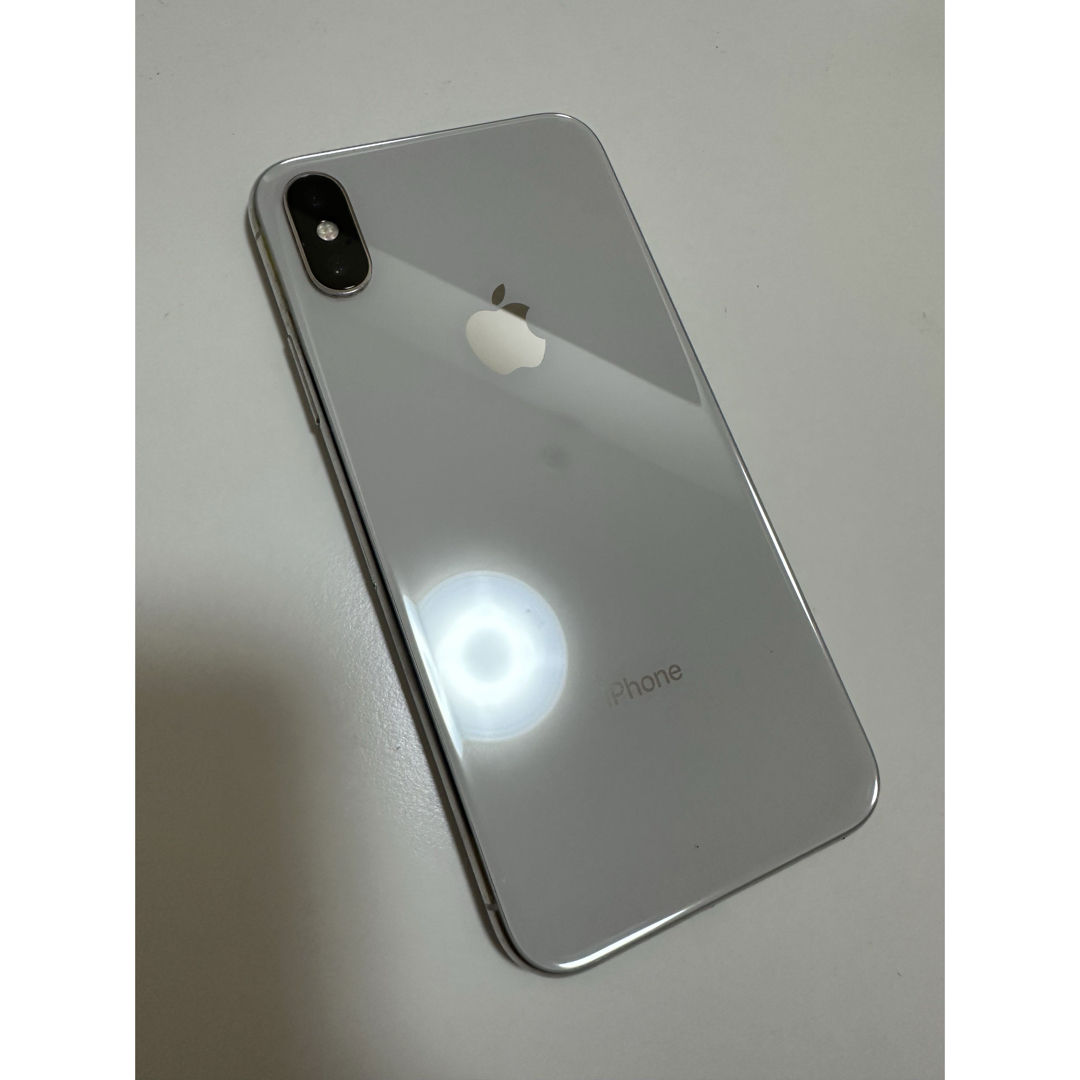 iPhone(アイフォーン)のiPhoneX 64GB  スマホ/家電/カメラのスマートフォン/携帯電話(スマートフォン本体)の商品写真