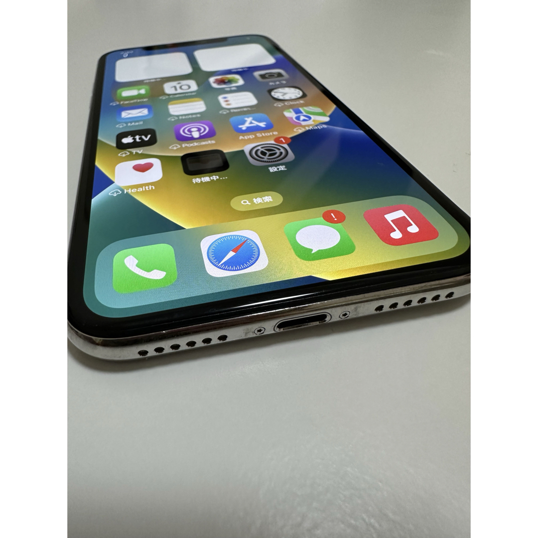 iPhone(アイフォーン)のiPhoneX 64GB  スマホ/家電/カメラのスマートフォン/携帯電話(スマートフォン本体)の商品写真