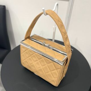 シャネル(CHANEL)のCHANEL シャネル ラムスキン マトラッセ バニティバッグ(ハンドバッグ)