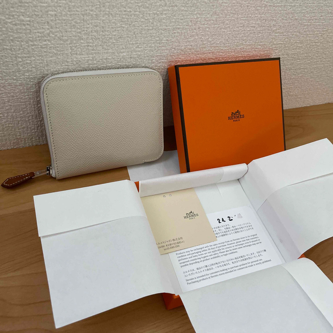 Hermes(エルメス)のHERMES シルクインコンパクト（ホワイト・クレ） メンズのファッション小物(折り財布)の商品写真