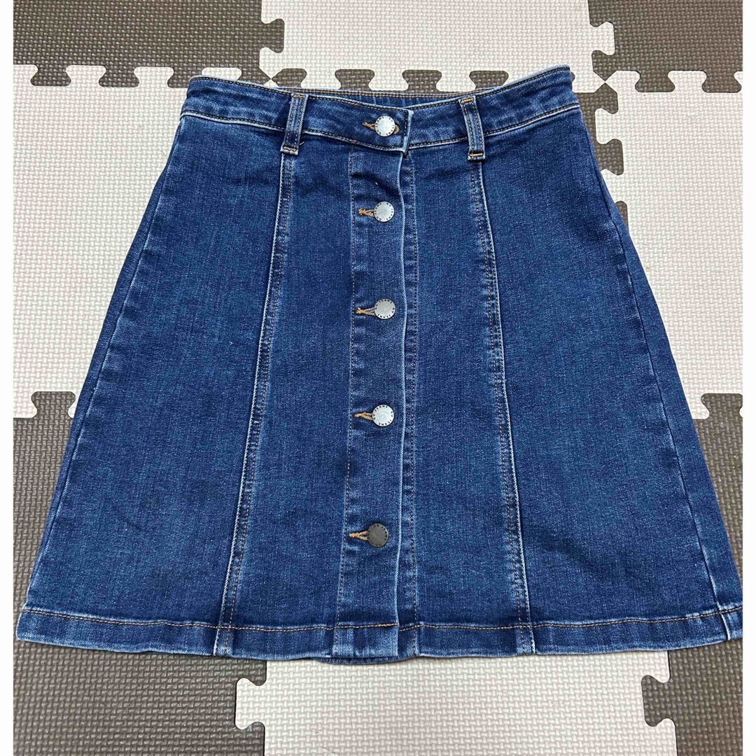 GU(ジーユー)の台形デニムスカート レディースのスカート(ミニスカート)の商品写真