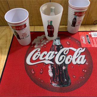 コカコーラ(コカ・コーラ)のコカコーラ CocaCola テーブルマット プラスチックカップ セット(グラス/カップ)